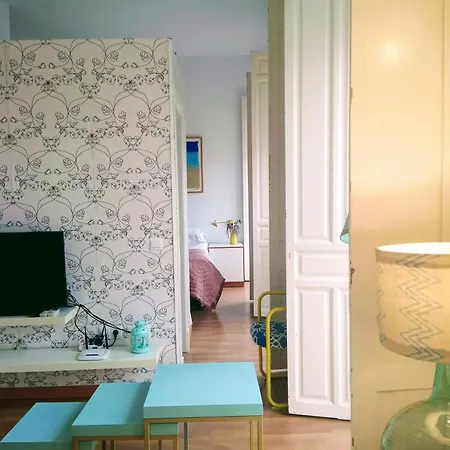 Апартаменты Homeyseville- Lovely In City Center, Parking Optional Севилья